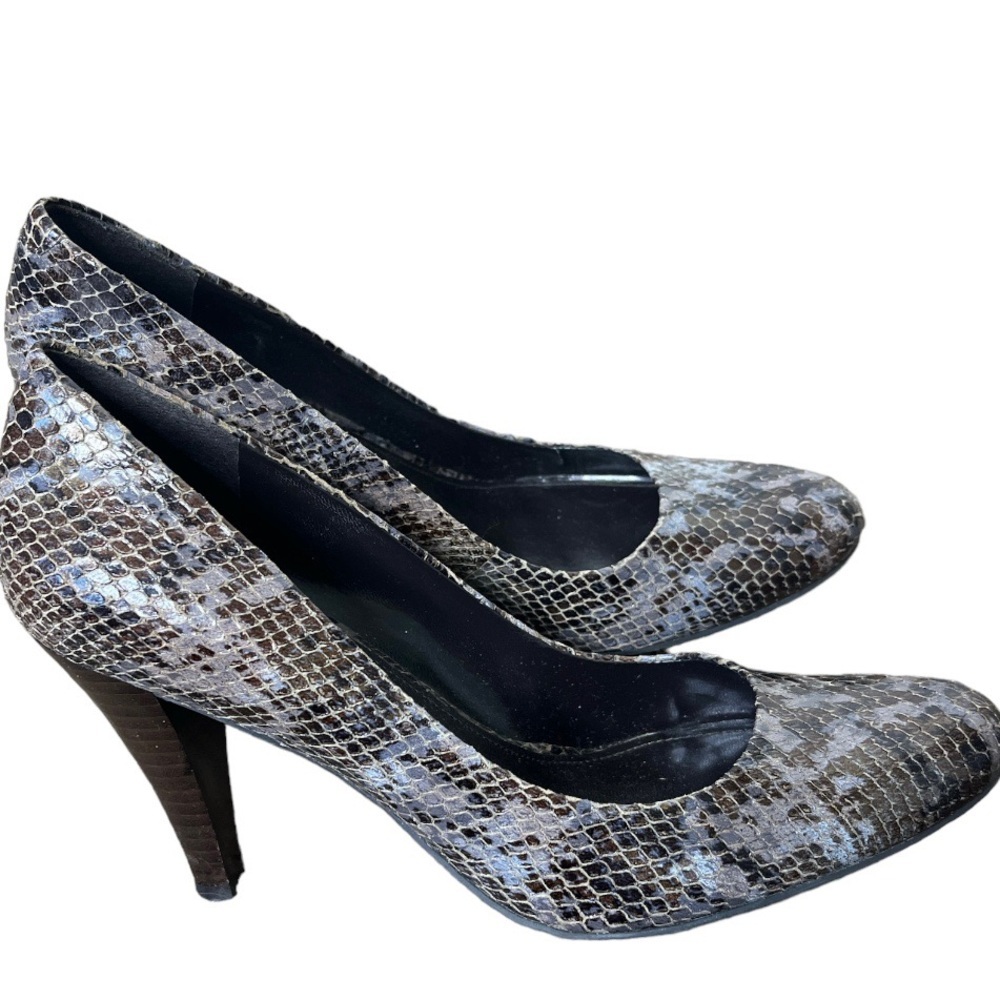 ENZO ANGIOLINI Snake Print Pumps Corporate Chic Statement 7.5
